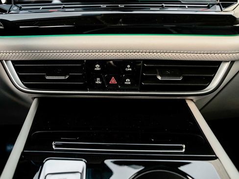 New 2026 Volkswagen Atlas SEL image 28