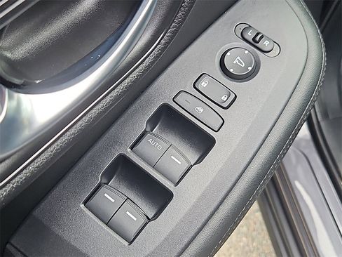 Certified 2024 Honda HR-V LX image 20