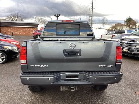Used 2015 Nissan Titan PRO-4X AWD/4WD image 3