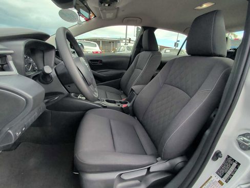 Used 2023 Toyota Corolla LE image 13