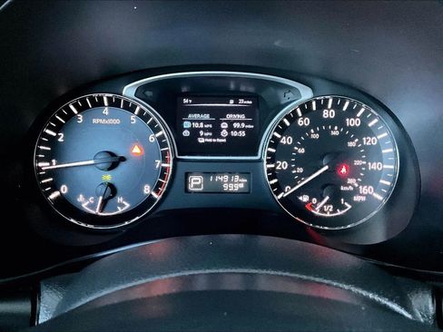 Used 2015 Nissan Pathfinder SV w/ Cargo Package image 12