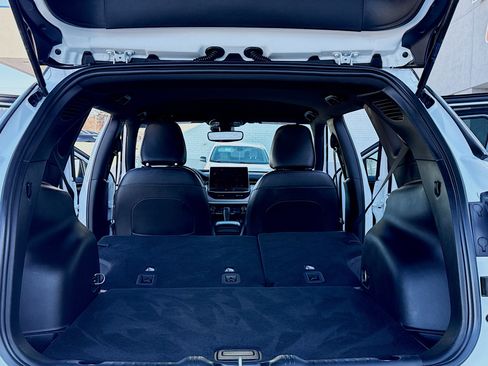 Used 2025 Jeep Compass Limited image 7