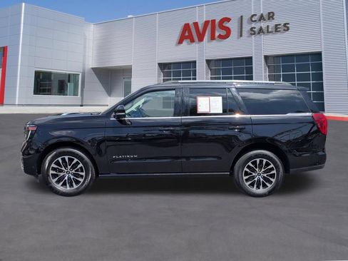Used 2025 Ford Expedition Platinum AWD/4WD image 10