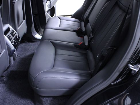 New 2026 Land Rover Range Rover SE image 10