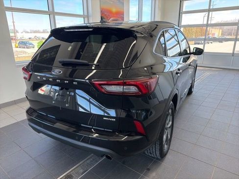 Certified 2023 Ford Escape ST-Line w/ Tech Pack #1 image 5