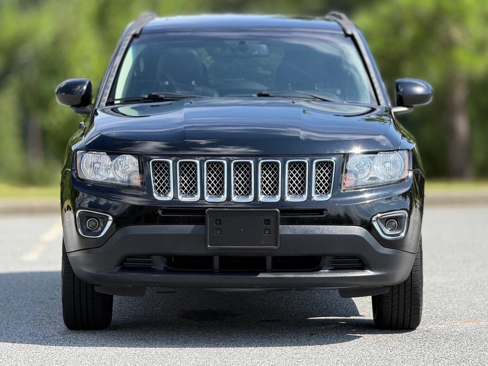 Used 2017 Jeep Compass High Altitude FWD image 3