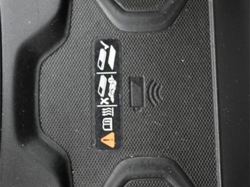 Used 2018 Chevrolet Colorado ZR2 image 17