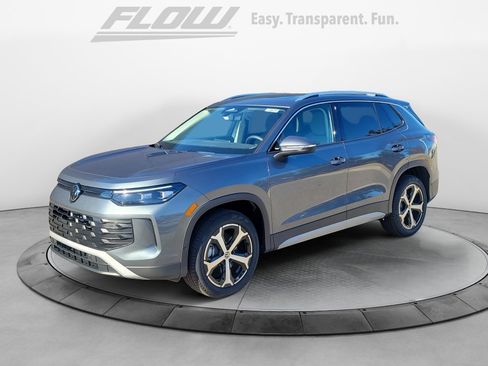 New 2026 Volkswagen Tiguan SE image 3