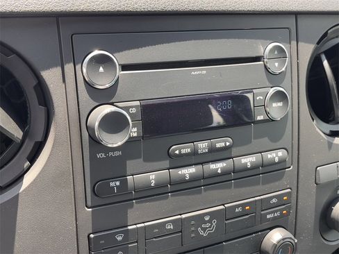 Used 2013 Ford F450 XL w/ PWR Equipment Group image 26