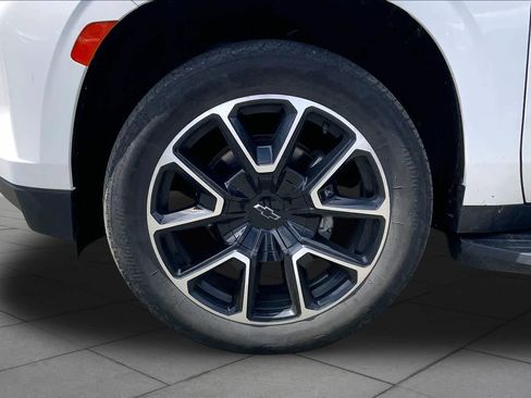 Used 2023 Chevrolet Tahoe RST w/ Luxury Package AWD/4WD image 11
