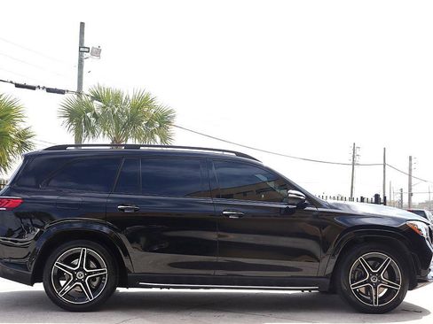 Used 2022 Mercedes-Benz GLS 450 4MATIC image 8