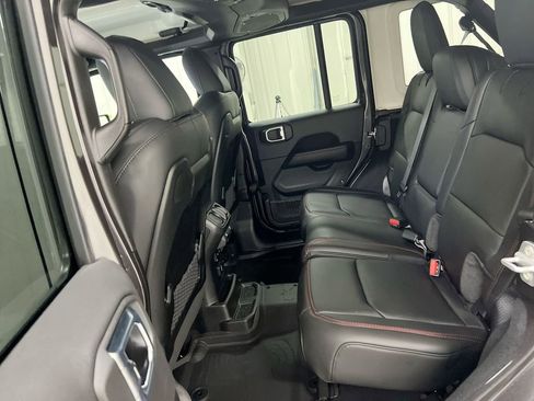 New 2026 Jeep Wrangler Unlimited Rubicon AWD/4WD image 22