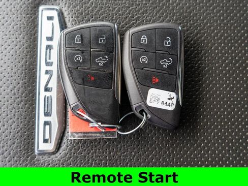 Used 2024 GMC Sierra 3500 Denali w/ Denali Reserve Package AWD/4WD image 30