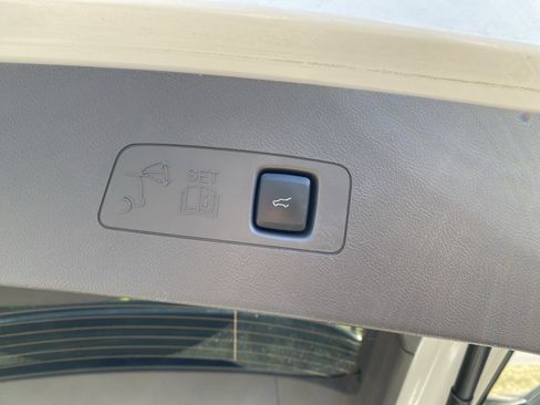 Used 2022 Lincoln Corsair AWD w/ Equipment Group 101A image 24