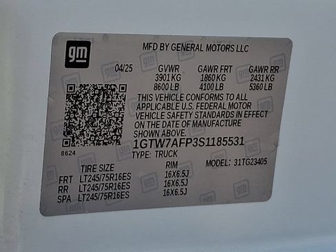 Used 2025 GMC Savana 2500 w/ Driver Convenience Package RWD image 30