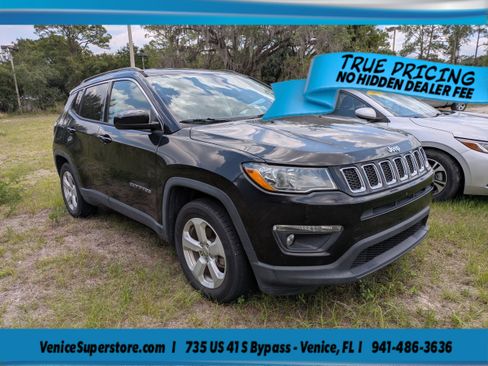 Used 2019 Jeep Compass Latitude FWD image 1