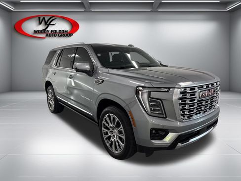 Used 2025 GMC Yukon Denali w/ Sun & Power Step Package RWD image 3