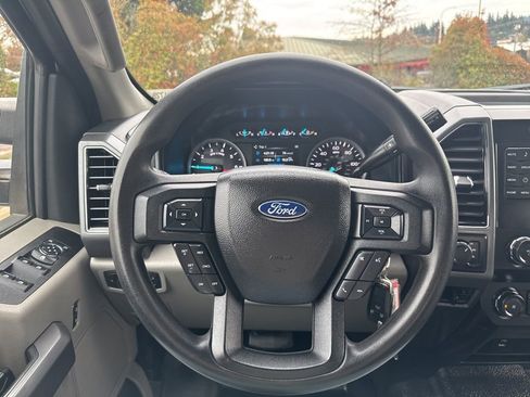 Used 2019 Ford F250 XLT w/ Camper Package image 17