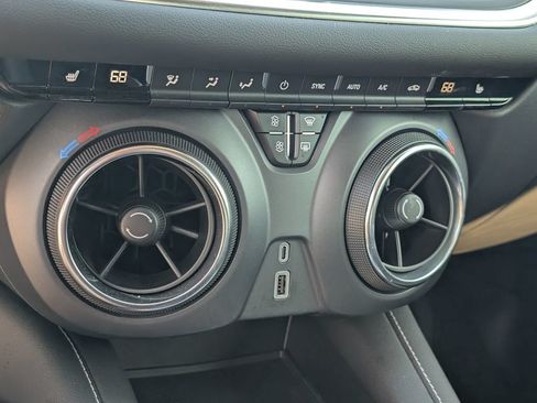 Used 2024 Chevrolet Blazer LT w/ Driver Confidence Package FWD image 15