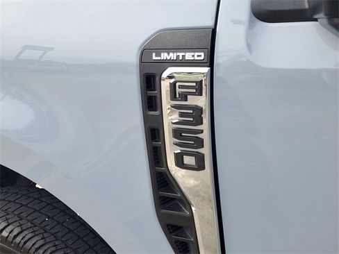 Used 2024 Ford F350 Limited w/ FX4 Off-Road Package image 8