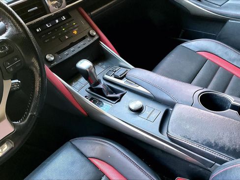 Used 2019 Lexus IS 300 F Sport image 16