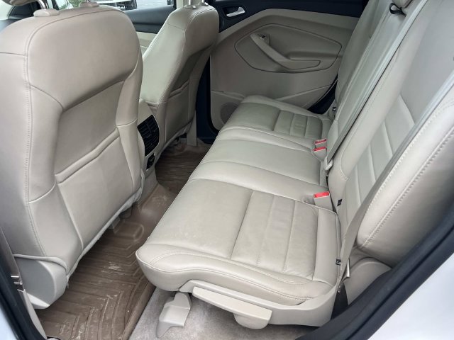 Used 2015 Ford Escape Titanium w/ Equipment Group 301A AWD/4WD image 13