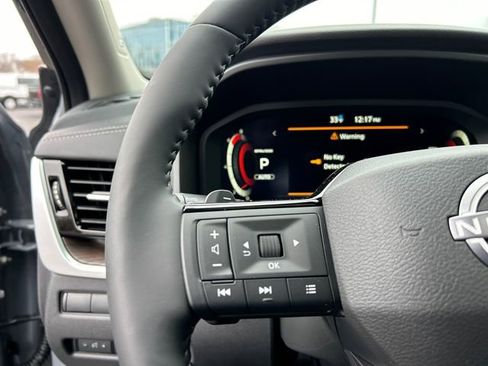 New 2026 Nissan Rogue Platinum image 13