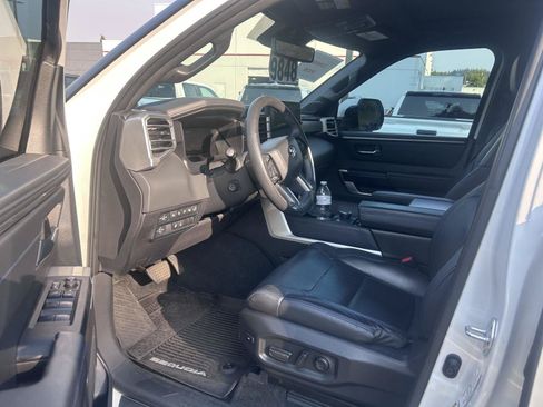 Used 2024 Toyota Sequoia Platinum AWD/4WD image 6