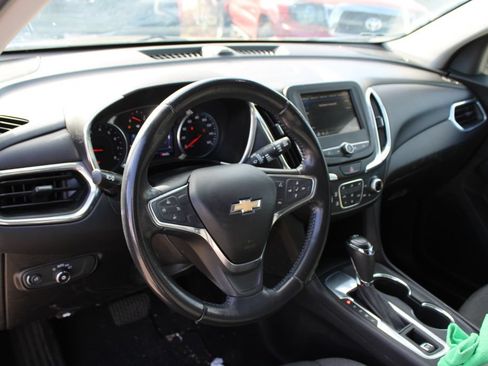 Used 2019 Chevrolet Equinox LT FWD image 28