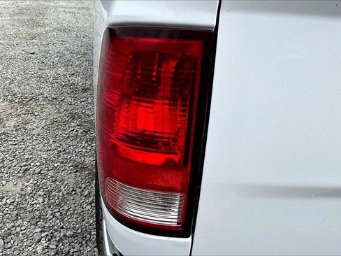 Used 2016 RAM 1500 Express image 28