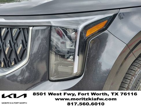 New 2026 Kia Carnival EX FWD image 5