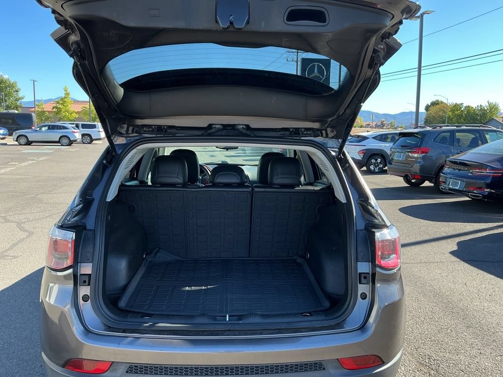 Used 2020 Jeep Compass Trailhawk AWD/4WD image 26
