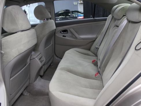 Used 2007 Toyota Camry LE FWD image 18