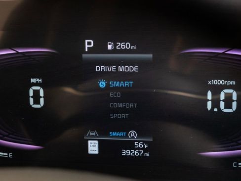 Used 2023 Kia Telluride LX image 14