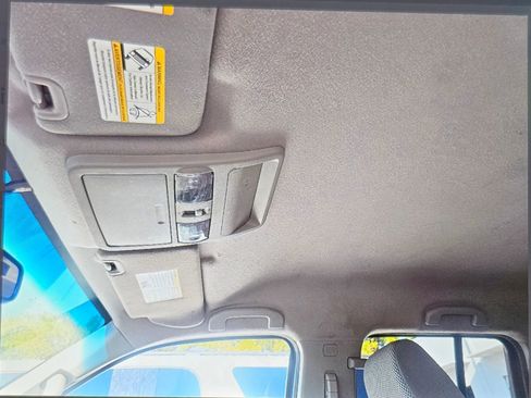 Used 2016 Nissan Frontier SV w/ SV Value Truck Package image 12