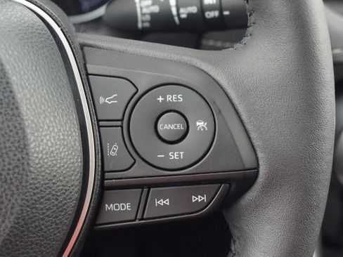 Used 2023 Toyota RAV4 XLE Premium AWD/4WD image 11