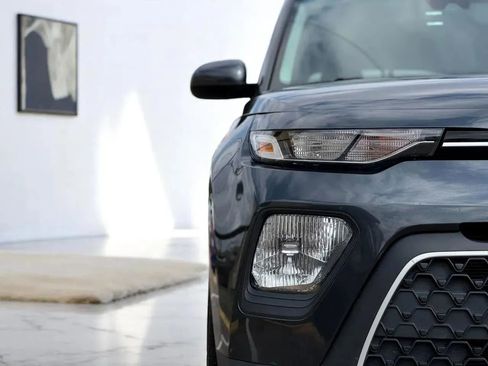 Used 2021 Kia Soul S FWD image 11