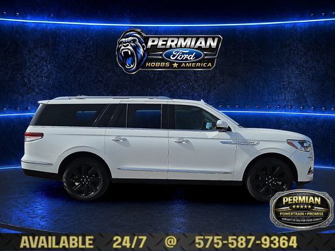 Used 2023 Lincoln Navigator L Reserve AWD/4WD image 5
