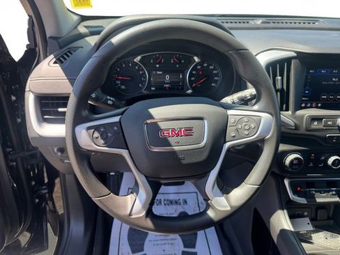 Used 2024 GMC Terrain SLE w/ Driver Convenience Package AWD/4WD image 13