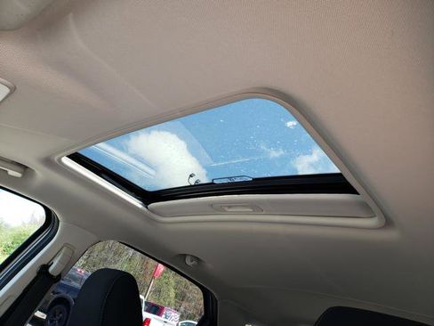 Used 2021 Ford EcoSport SE image 23