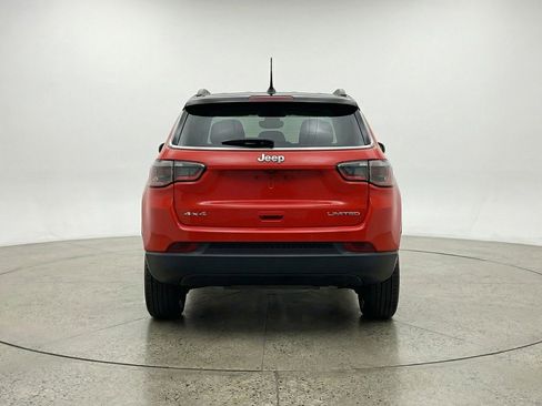 Used 2025 Jeep Compass Limited AWD/4WD image 7