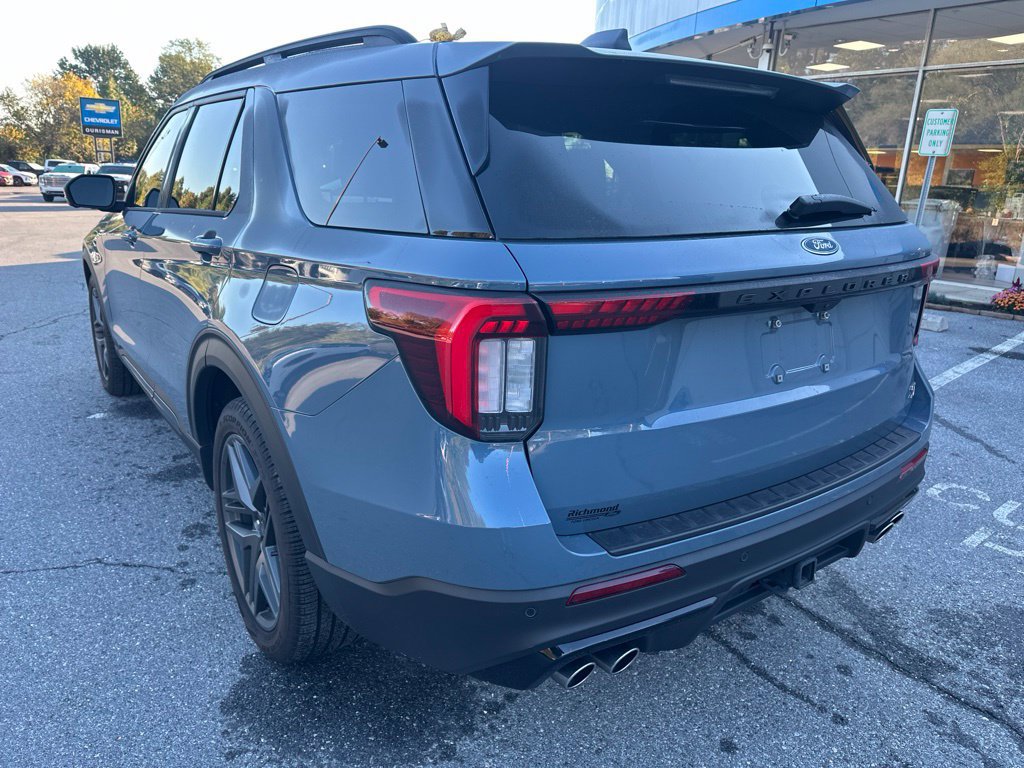 Used 2025 Ford Explorer ST w/ Sun And Sound Package AWD/4WD image 7