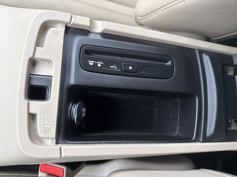 Used 2014 Jeep Grand Cherokee Limited image 24