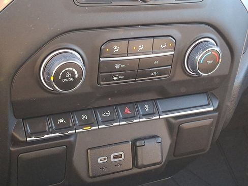 Used 2022 Chevrolet Silverado 1500 W/T w/ WT Value Package image 28