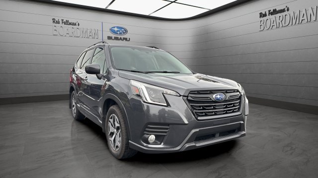 Used 2022 Subaru Forester Premium AWD/4WD image 2