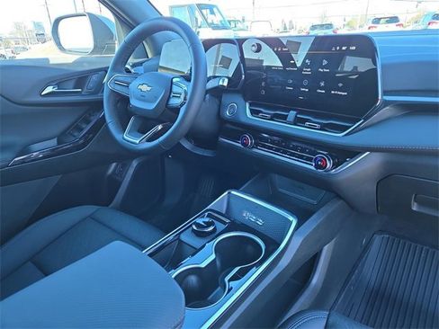 New 2026 Chevrolet Equinox LT w/ Convenience Package II image 19