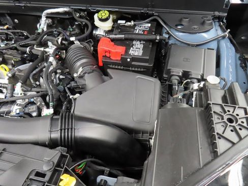 Used 2024 Ford Bronco Sport Outer Banks w/ Tech Package image 24