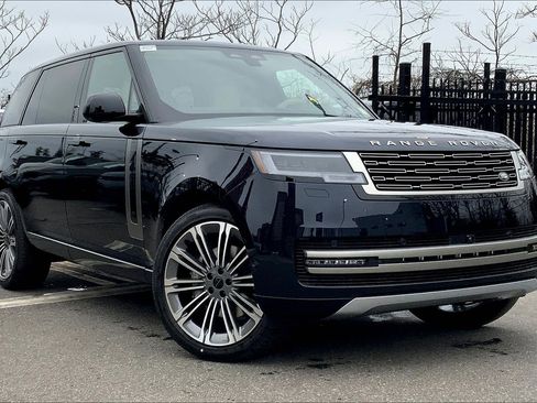 New 2026 Land Rover Range Rover Long Wheelbase SE AWD/4WD image 2