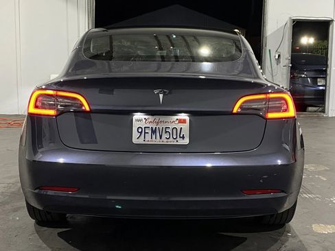 Used 2023 Tesla Model 3 Standard Range image 3