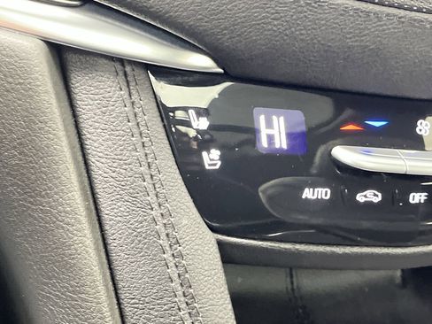 Certified 2025 Cadillac XT5 Premium Luxury image 25